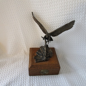 WALLY SHOOP BRONZE Eagle - 9 1/4&quot;H x 8&quot;W on wood base   M.T. Kilimanjaro Award  &quot;Where Eagles Dare&quot; movie  #1109/2500 Numbered Bronze