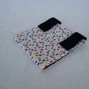 Cubrir Schacht parpadeo Calico Floral verde rojo azul amarillo en hilado de fibra blanca