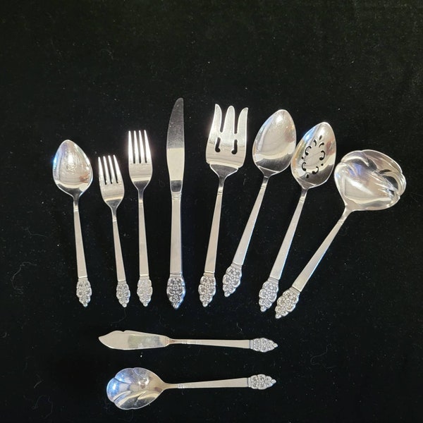 Oneidacraft Nordic Crown Deluxe Stainless Flatware Circa 1973-Pieces Sold Seperately