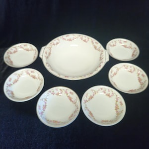 T K Thun Tjeckoslovakien BRIDAL ROSE Bärset - Master Bowl & 6 Bärskålar - Böhmen