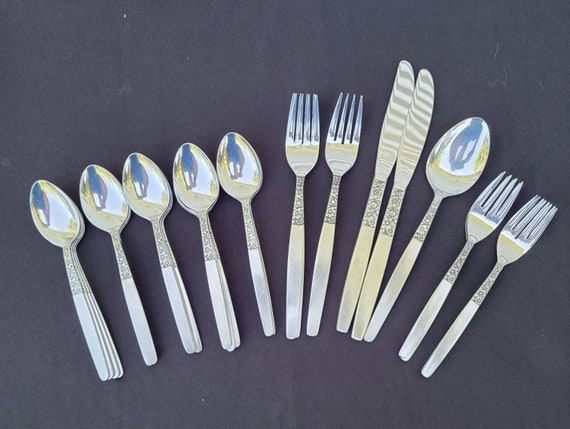 Rose Silhouette (Stainless) Tablespoon (Serving Spoon) by Imperial Intl | , Ltd