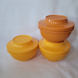 Vintage Tupperware Seal & Serve #1436 Bowls with Lids-Set of 3