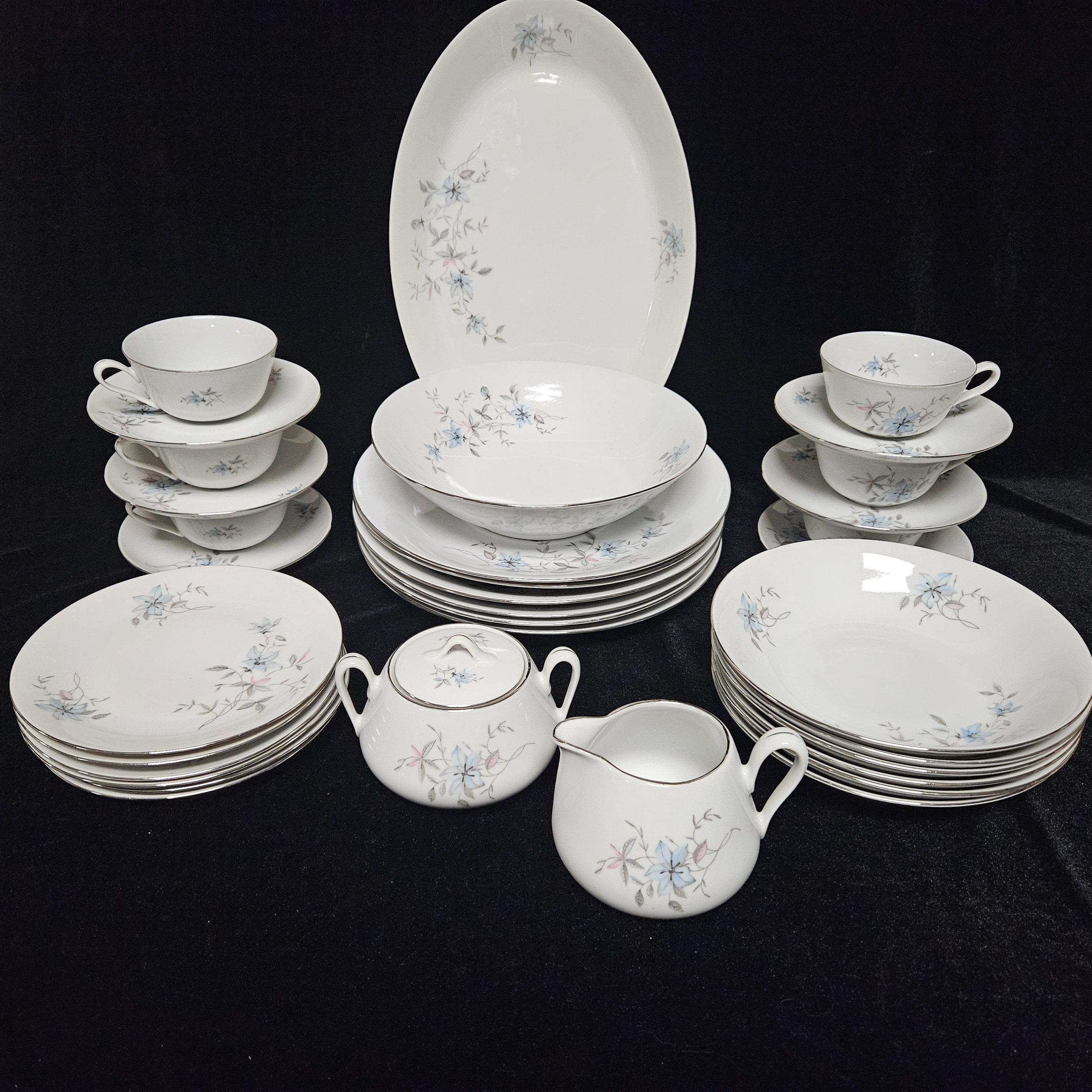 BOHEMIA 大皿　35cm 34 Piece Royal Bohemian Fine China FANTASY Dinnerware-six Place