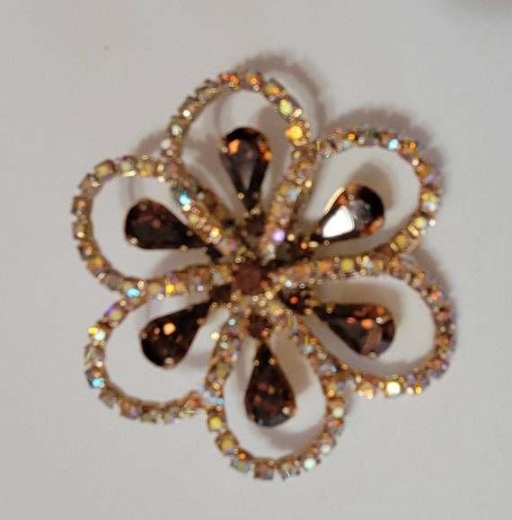 Vintage brown and root gem