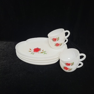 Vintage Federal Rosecrest Snack Sets-4 Cups & 4 Snack Plates