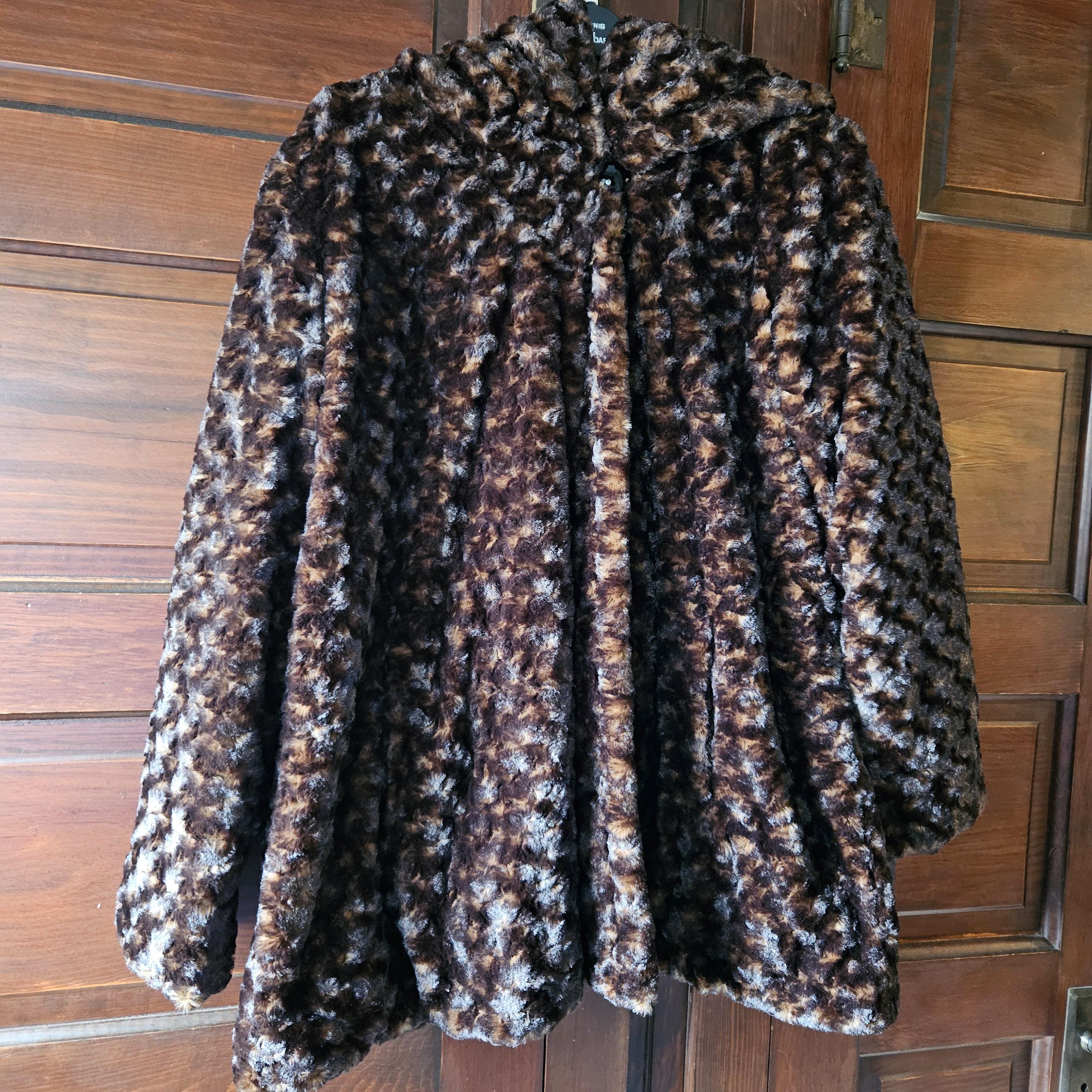 Dennis Basso - Etsy display picture 1