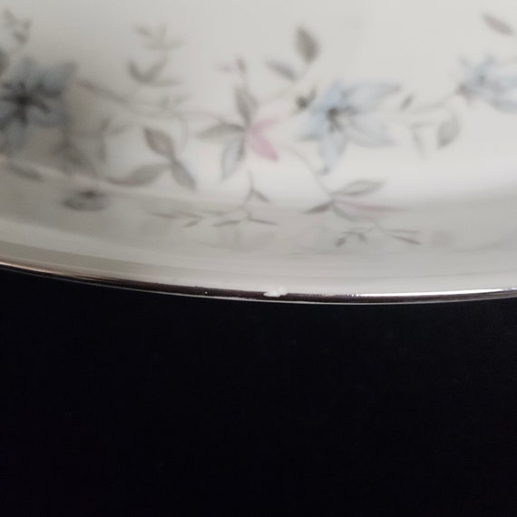34 Piece Royal Bohemian Fine China FANTASY Dinnerware-six Place