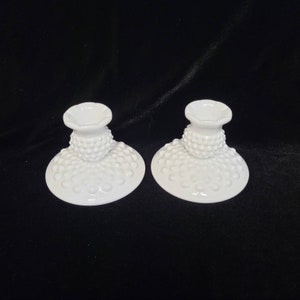Fenton Milchglas Hobnail Kerzenhalter #3974-Paar Vintage Kerzenhalter