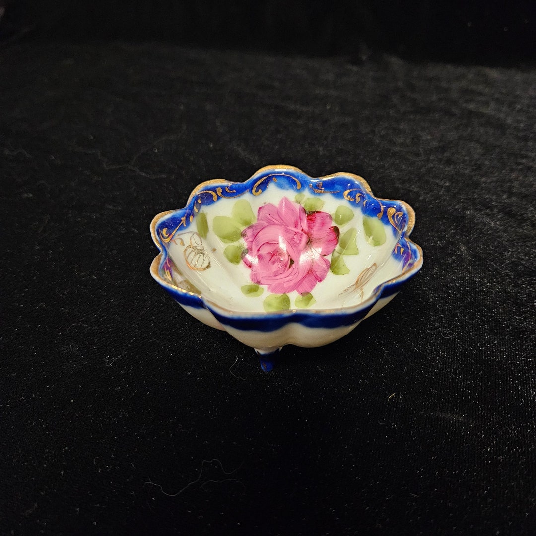 Small Porcelain Tri-foot Nut Dish, Trinkets, Rings-hand Painted Roses ...