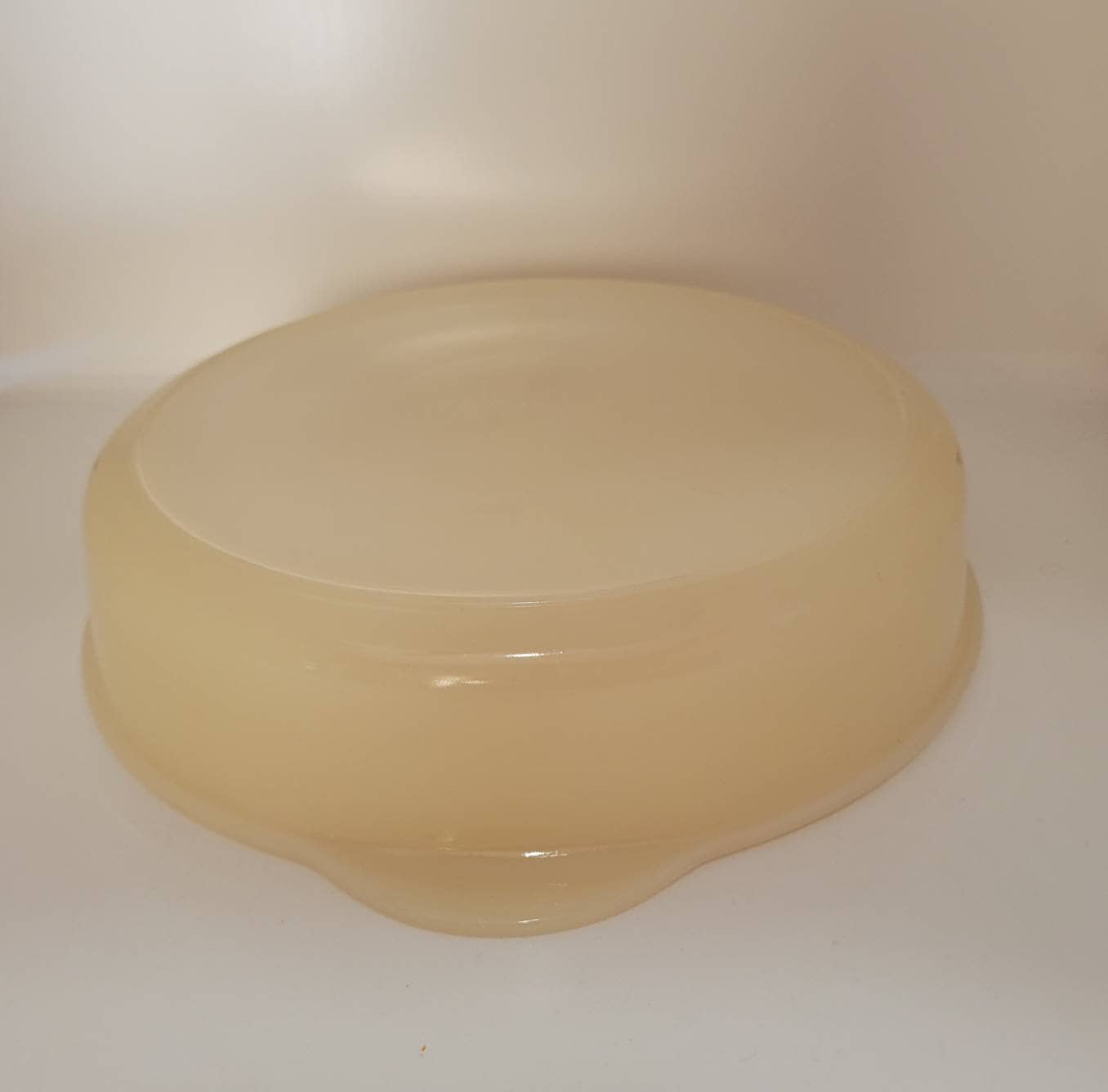 ファイヤーキング アイボリー ラウンドケーキパン タブハンドル付き