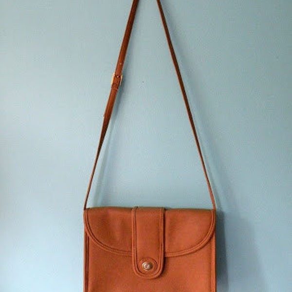 Vintage Camel Leather Crossover Purse
