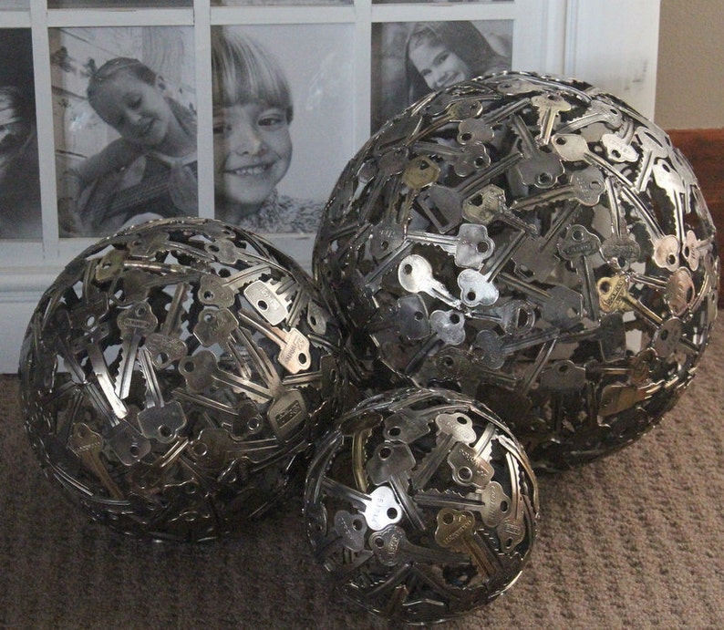 Small 13 cm key ball, Key sphere, Metal sculpture ornament image 4