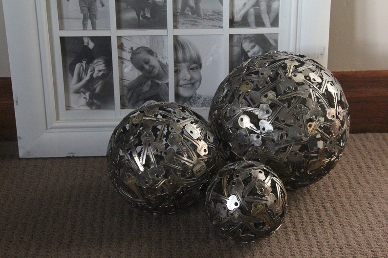 Medium 18 cm key ball, Key sphere, Metal sculpture ornament image 4