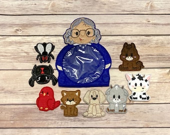 MADE-TO-ORDER -- Storytime Felt Pocket -- There Was An Old Lady -- Finger Puppets -- Monessori Toys