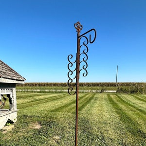 Wrought Iron Shepherds Hook - Outdoor Patio Metal Flower Basket Hanger - Sturdy Rustic Yard Pot Holder - Steel Vintage Garden Planter Stand