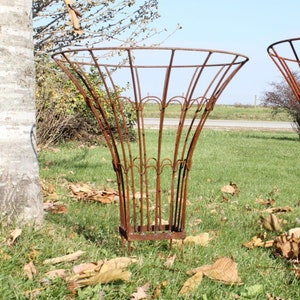 Wrought Iron 25&quot; Cone Topiary Flower Trellis,  Metal Plant Climber, Vegetable Garden Wire, Rustic Yard Sculpture , Round Trellis
