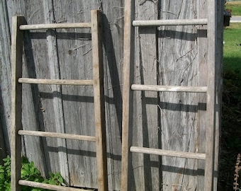 Rustic 4 Rung Antique Wood Ladder - Collectible Towel Rack or Quilt Display - Choose a Vintage Surface or Country Color