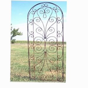 Wrought Iron 70&quot; Heart Trellis Garden Support  Metal Climbing Vine Structure, Wrought Iron Yard Art Decoration