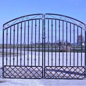 Metal Driveway Entrance - Cavalier Custom 8&#39; wide x 5&#39; tall - Center Divide Wrought Iron Gate - Yard Gateway - Large Heavy To Last