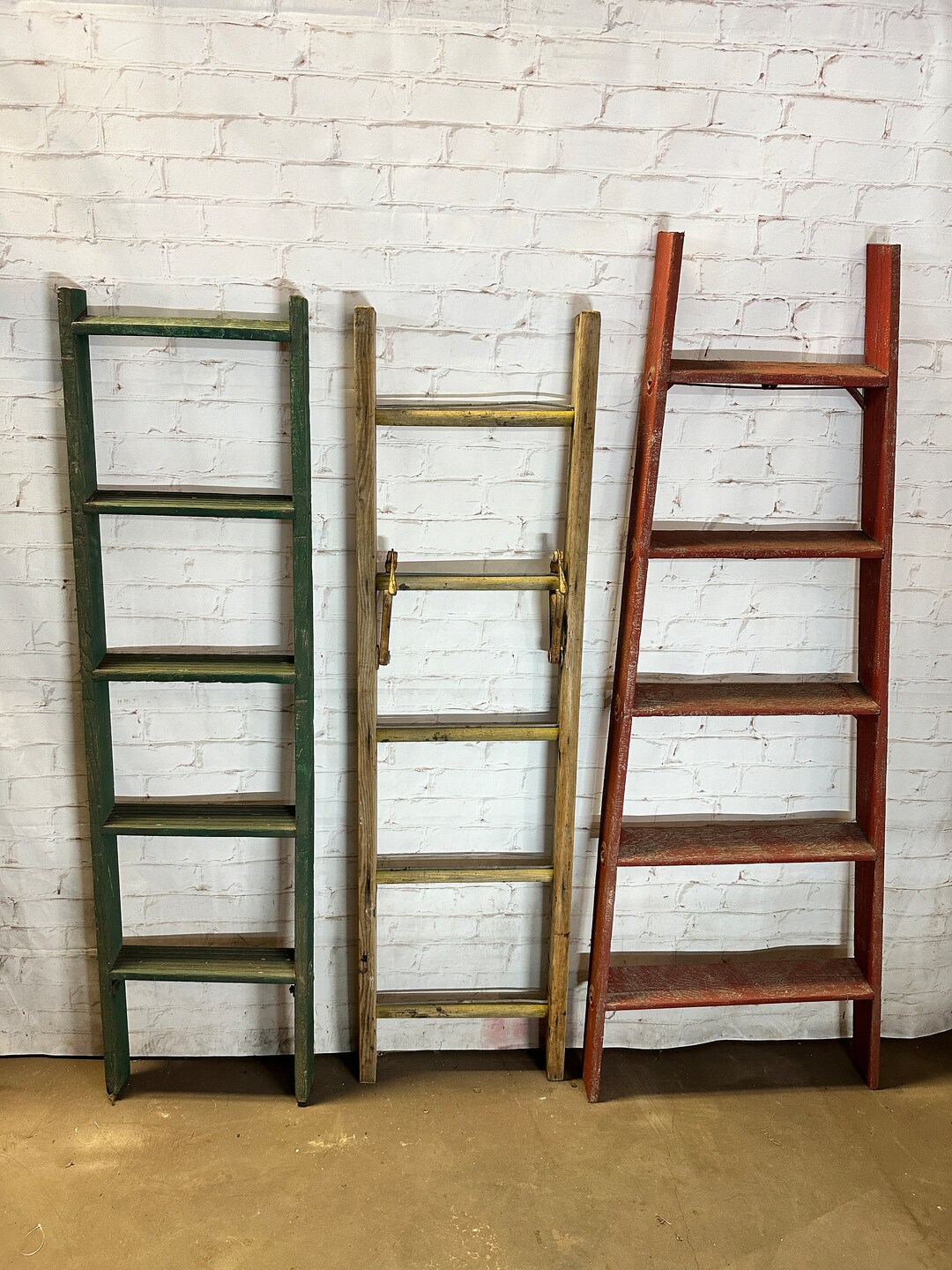 Choose - Vintage Wooden 5 Rung Ladder Shelf - Wood Quilt Blanket Rack ...
