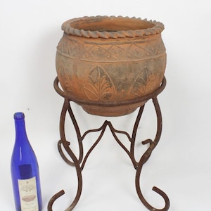 Wrought Iron 14" Garden Pot Holder - Rustic Outdoor Planter Stand