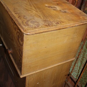 1880's Cottage Style Washstand Commode For Pitcher Bowl - Potty With Original Paint image 9
