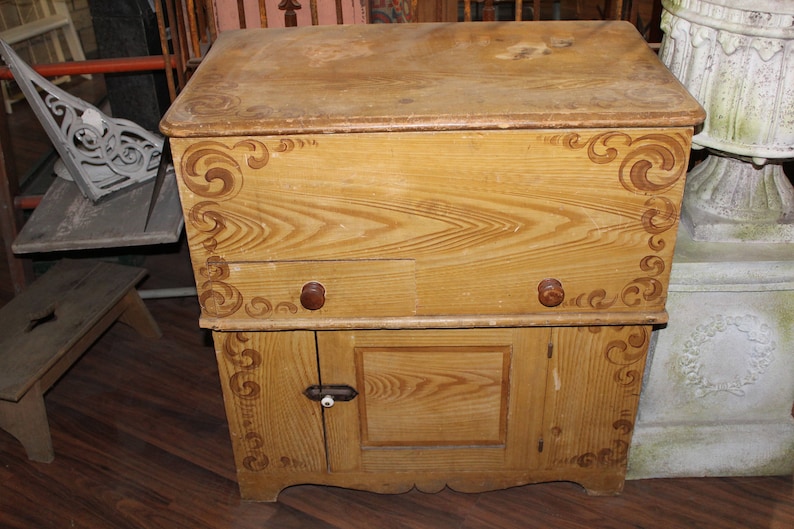 1880's Cottage Style Washstand Commode For Pitcher Bowl - Potty With Original Paint image 3