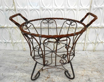 Wrought Iron 15" Twisted Plant Stand - Outdoor Patio Metal Flower Basket Container - Sturdy Rustic Pot Holder - Steel Vintage Garden Planter