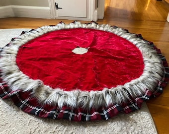 Plaid Red Velvet Ruffled Christmas Tree Skirt, Grey White Fur Christmas Tree Skirt