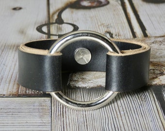 Leather Wrap O Ring Bracelet, Narrow Smooth Black Leather, Unisex Bracelet