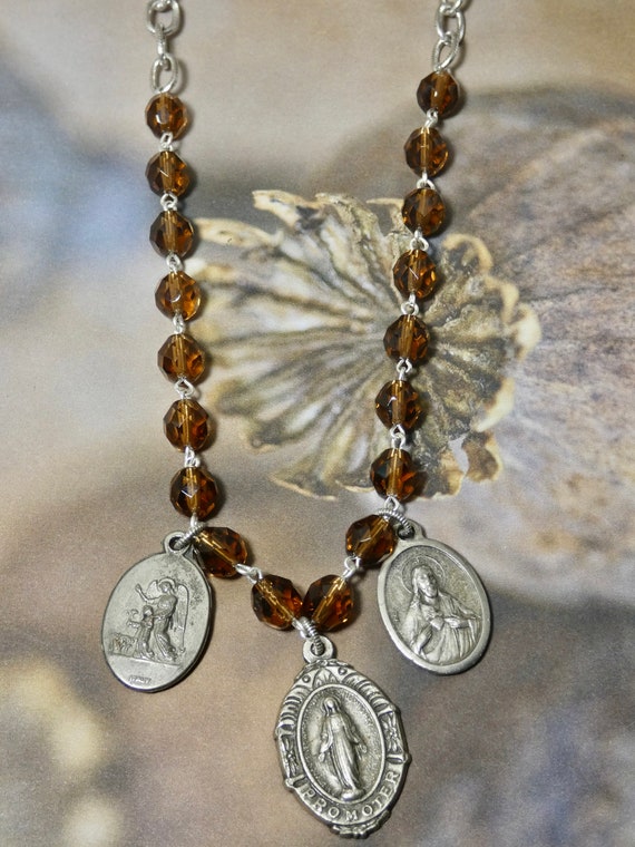 Vintage Religious Medallion Charm Necklace, christian… Gem