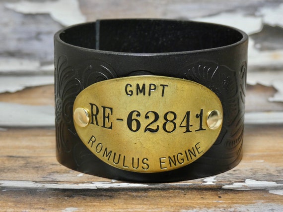 Leather Cuff Bracelet Vintage GM Brass Tag #62841… - image 3