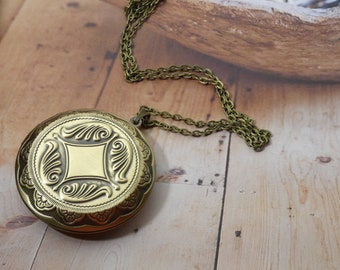 Locket Necklace, Brass Picture Locket, Classic Brass Large pendant opens and holds two Photos,Perfect Mother Daughter Gift