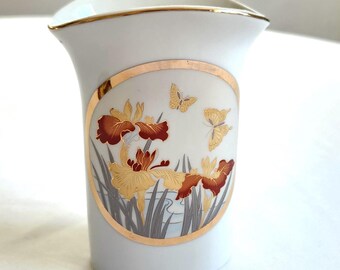 Vintage Ghokin White & Gold Butterfly Iris Porcelain Flower Vase --- Retro Japanese Garden Floral Bouquet Display -- Tokyo Geisha Home Decor