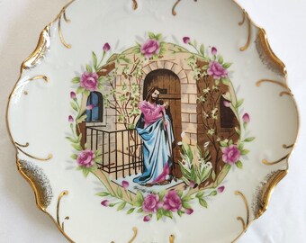 Vintage Jesus Christ Knocking Decorative Plate --- Retro 1950s Style Golden Religious Home Decor --- Christian Catholic Faith Hanging Dish