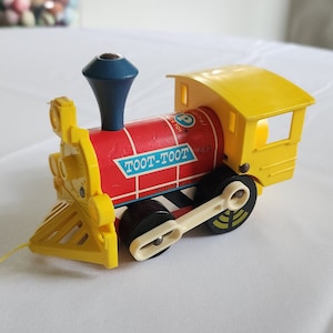 Vintage Toot-Toot Fisher-Price Train Engine Pull Toy - Retro 1960s Toddler Children&#39;s Transportation Toys - Cute Baby Nursery Playroom Decor