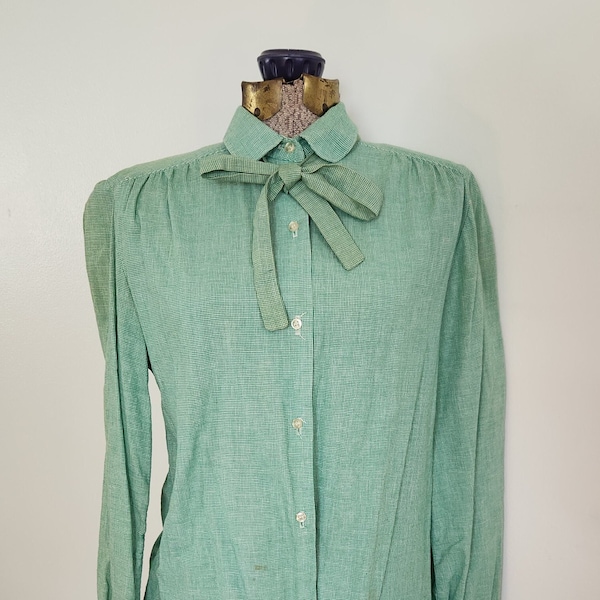 Vintage Personal Property Green & White Button Down Shirt --- Retro Leslie Fay Colorful Peter Pan Collar Blouse --- Rustic Upcycle Clothing