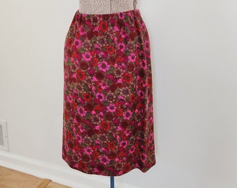 Vintage Red & Neon Pink Flower Pencil Skirt --- Retro 1960s Mod Style Colorful Women's Clothing --- Groovy 1970s Spring Summer Fashion