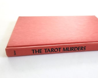 El asesinato del Tarot de Mignon Warner --- Libro clásico de la serie de misterios de asesinatos de la Sra. Charles de los años 70 --- Novela de suspenso acogedora y clarividente retro
