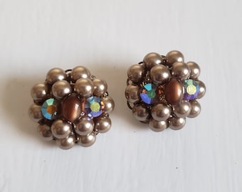 Vintage 1940s Flower Clip On earrings 1950s Jewelry 50s Jewellery 1950s Earrings