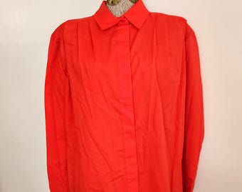 Camisa clásica roja de botones estilo ejecutivo vintage --- Camisa de vestir retro de los años 80 y 90 para mujer --- Ropa casual de negocios de los años 80 y 90