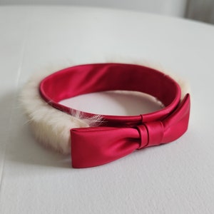Vintage Cream Rabbit Fur Red-Pink Satin Open Top Ring Pillbox Stlye Fashion Hat --- Retro 1950s 1960s Women&#39;s Headwear Formal Accessory