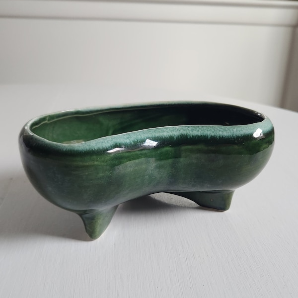 Vintage Cookson Pottery 2298 Pine Green Bean-Shaped Planter --- Retro 1950's Groovy Mod Flower Succulent Pot --- Atomic Age Space Age Dish