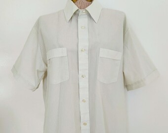 Vintage JC Penney Light Green Sheer Striped Short Sleeve Men's Shirt --- Retro Grandpa Style Button Down Grandpacore Summer Dress Shirt