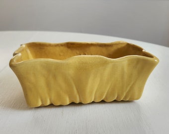 Jardinière McCoy en céramique jaune vintage --- Pot de fleur succulente rétro simple en poterie américaine de cactus --- Déco patinée des années 1950 1960