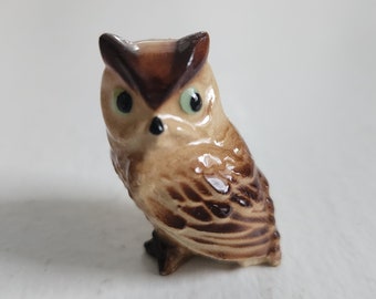 Vintage Brown Owl Miniature Ceramic Figurine -- Retro Autumn Cabin Nature Home Decor -- Cute Bird of Prey Witch Wizard Mini Animal Figure