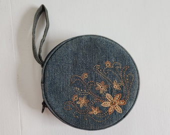 Vintage Embroidered Flowers Denim CD Disc Carrying Soft Case --- Retro 2000s Iconic Music Collector --- Y2K Girls Car CD Travel Holder