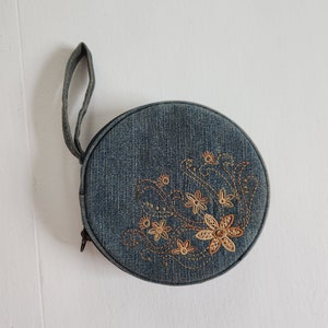 Vintage Embroidered Flowers Denim CD Disc Carrying Soft Case --- Retro 2000s Iconic Music Collector --- Y2K Girls Car CD Travel Holder