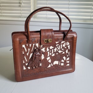 Vintage Mexico Tooled Embossed Leather Purse --- Retro Mexican Folk Art Style Souvenir --- Unique Southern Desert Wild West Style Handbag