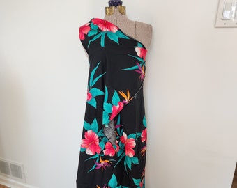 Vintage Hawaii Fashions Hibiscus & Bird of Paradise Flowers Wrap Dress --- Retro Hawaiian Summer Versatile Sarang Beach Resortwear Clothing